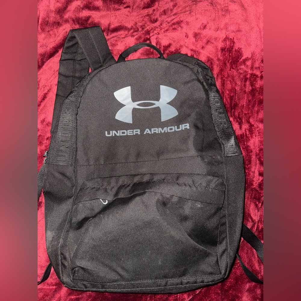 UNDER ARMOR BACKPACK!!! Slightly used!!
